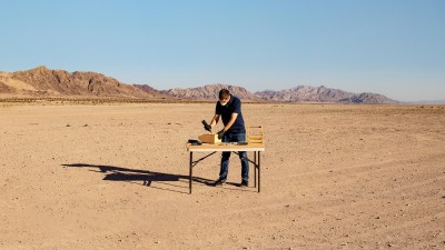 Dremel product owner Christopher Thomson demonstrates the benefits of the cordless and IoT connected 8260 rotary tool in the Mexican Sonoran Desert. 